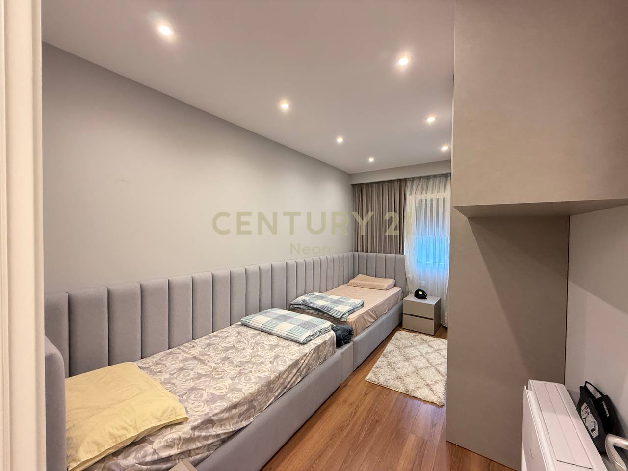 Apartament 2+1për Shitje – Kodra e Diellit, Tiranë