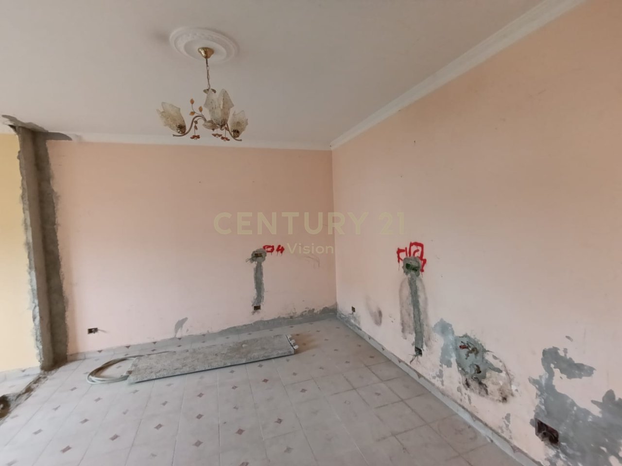 Apartament per shitje  2+1+2 tualete