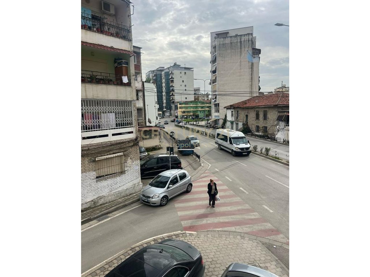 In Affitto: Ufficio di Ali Demi vicino al Vecchio Mercato Elettrico