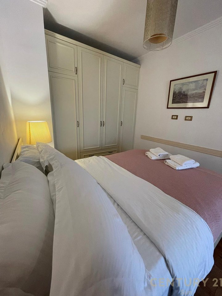 APARTAMENT ELITAR,1+1 PER QIRA TE DREJTORIA E POLICISE!