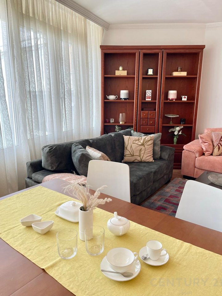 APARTAMENT ELITAR,1+1 PER QIRA TE DREJTORIA E POLICISE!