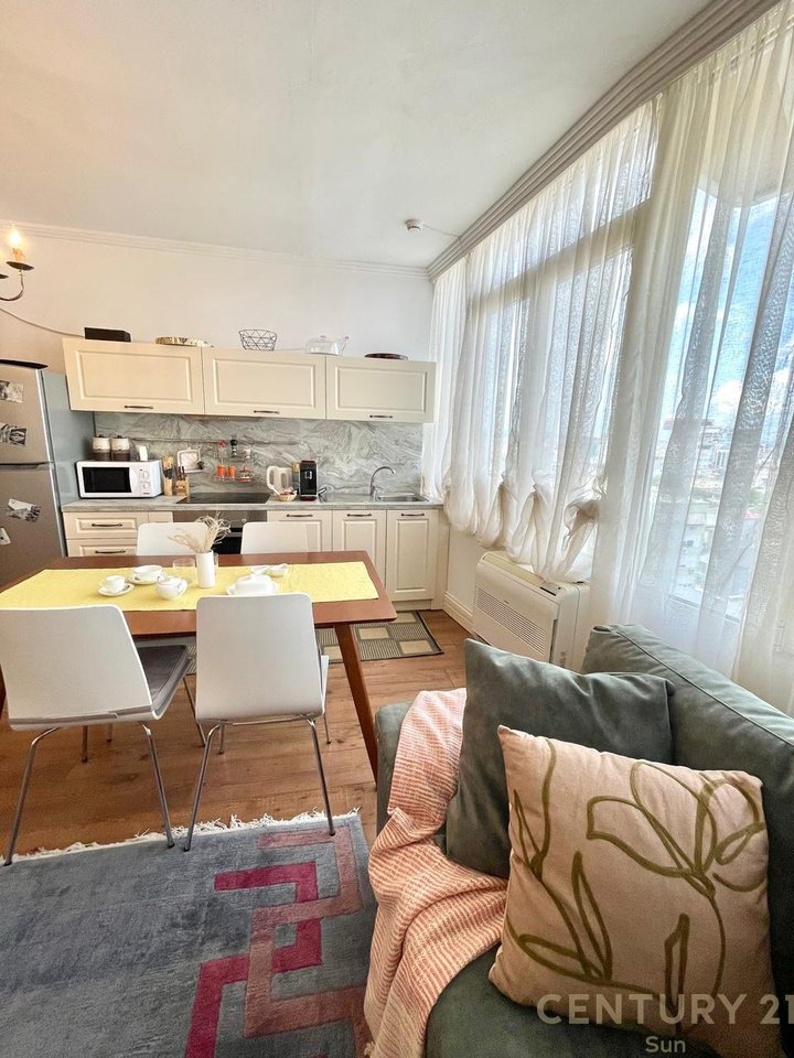 APARTAMENT ELITAR,1+1 PER QIRA TE DREJTORIA E POLICISE!