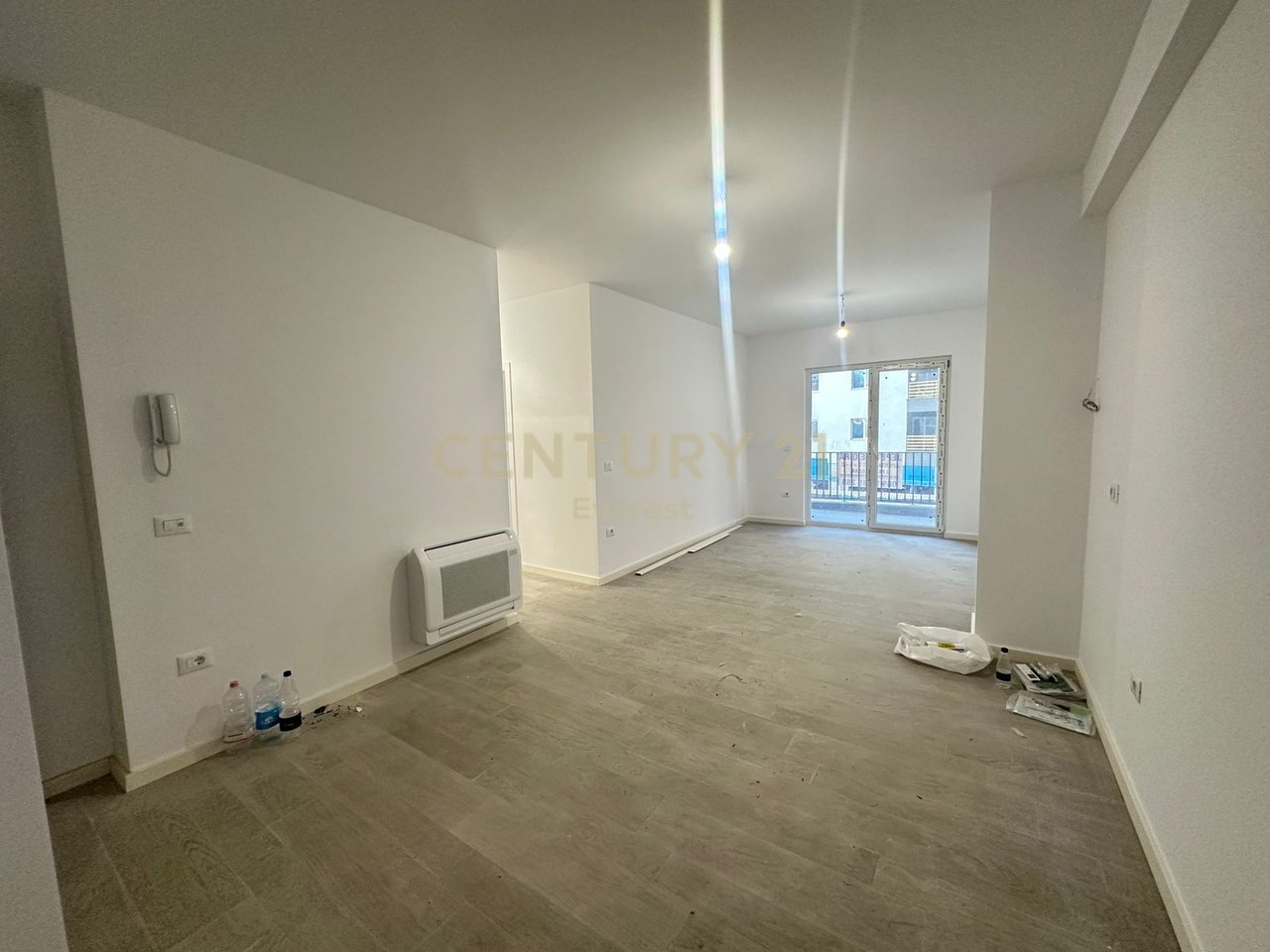 LAPRAKE, OFFICE SPACE FOR RENT