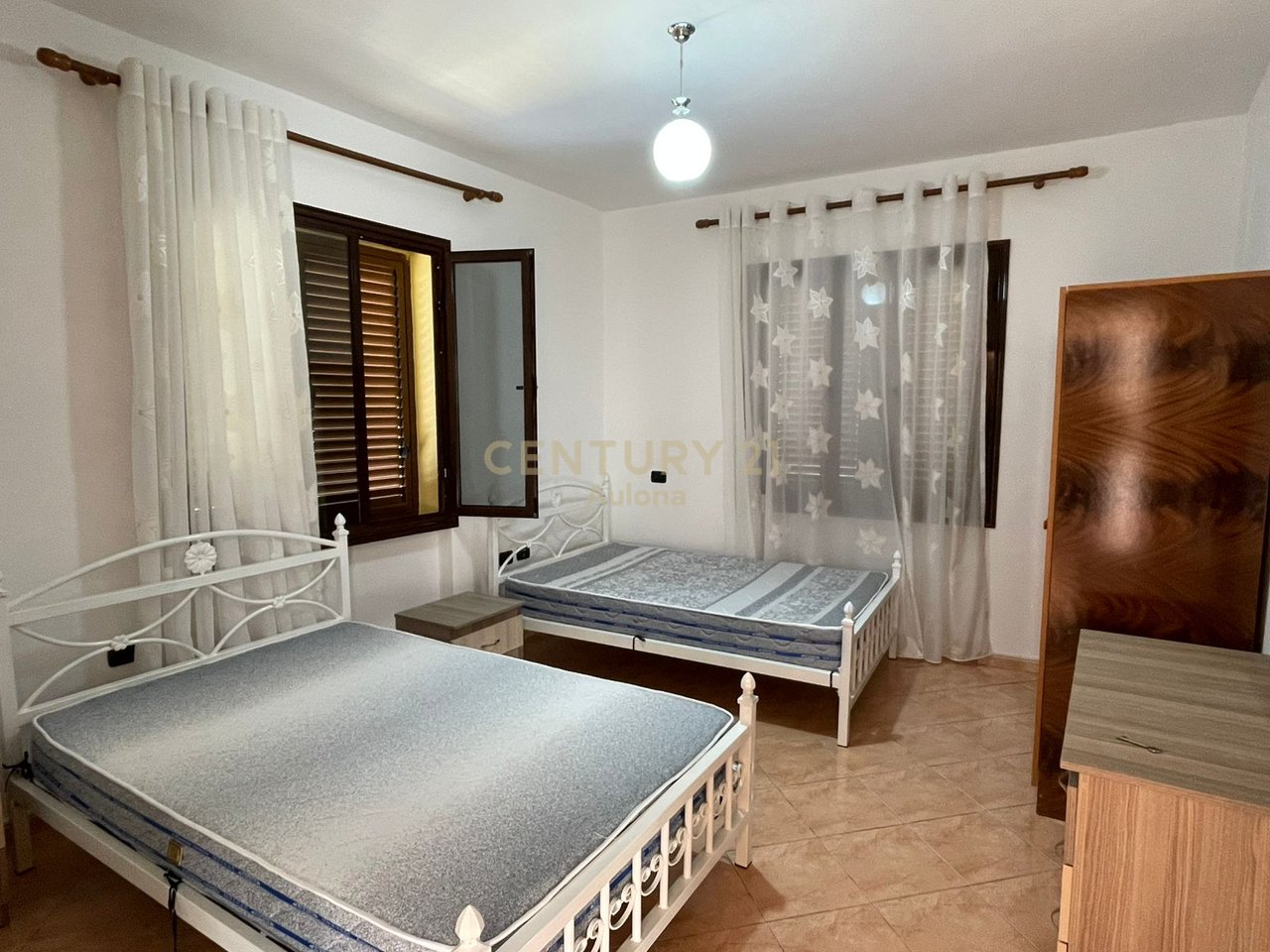 APARTAMENT ME QIRA NE QENDER TE VLORES