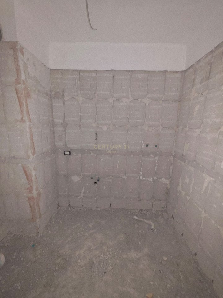 Shitet Apartament 1+1 – Fresk