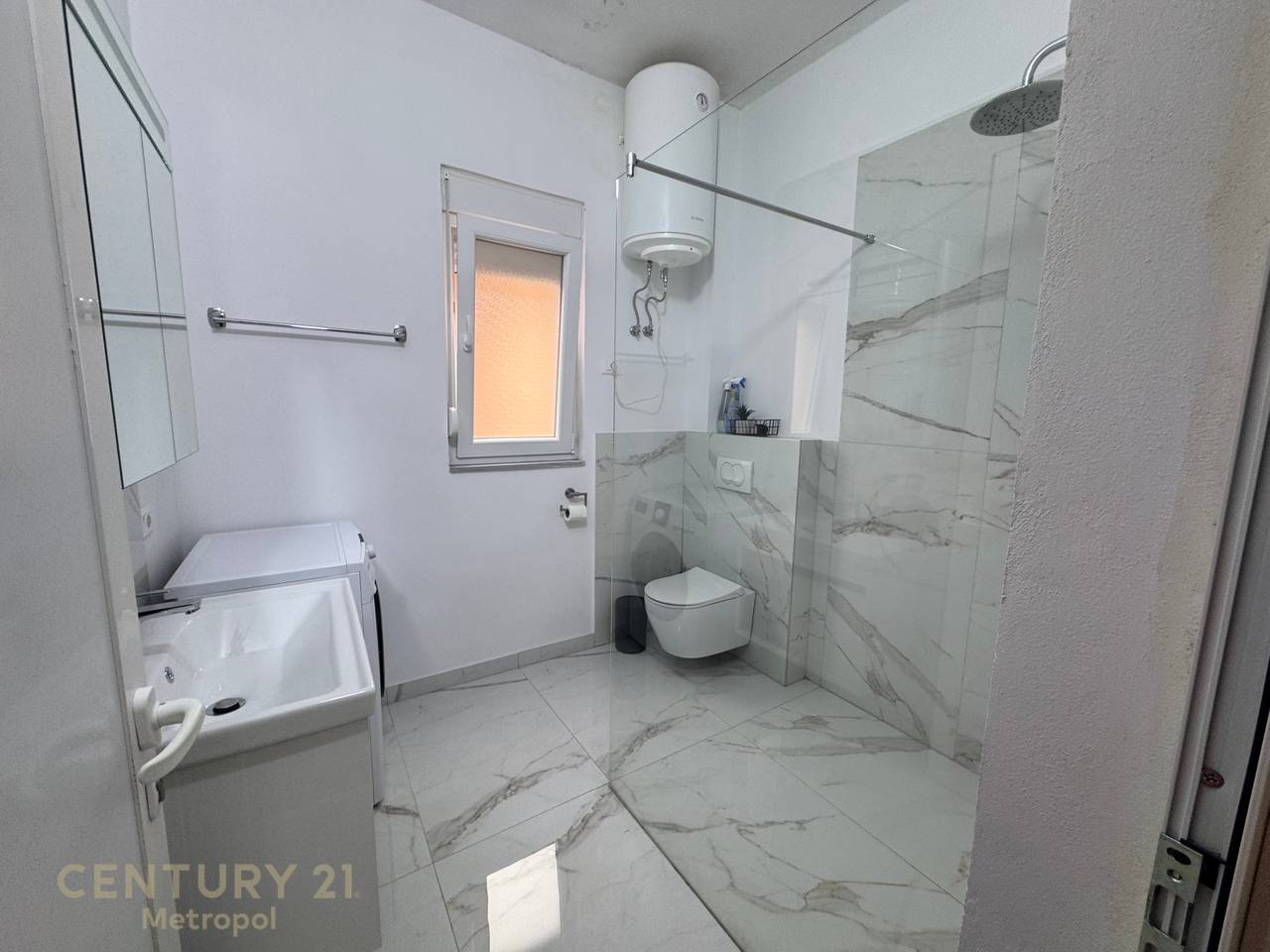 APARTMENT 1+1 FOR RENT, MIHAL GRAMENO STREET!