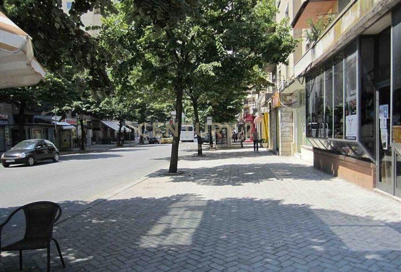 ROOM FOR RENT, NEAR UNIVERSITY LIBRARY, TIRANA!