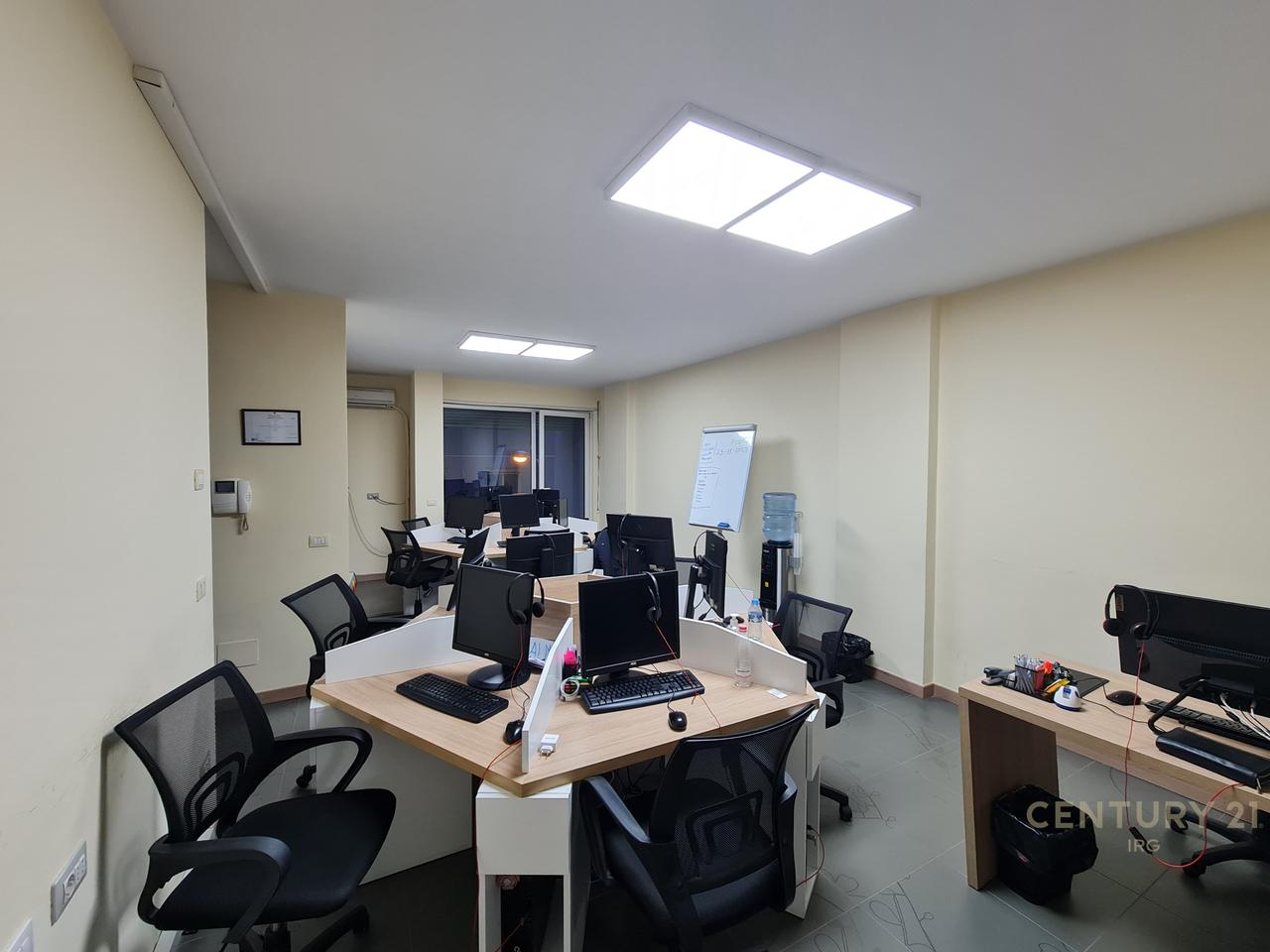 Jepet me qera zyre tek Garda!