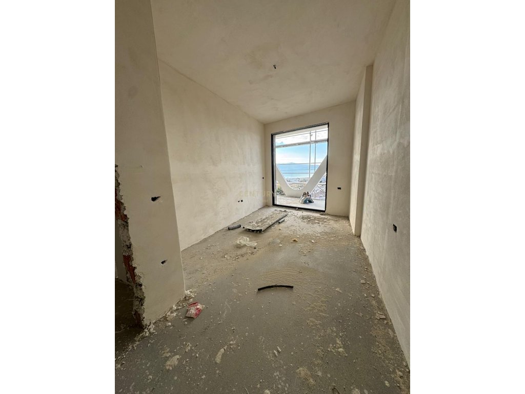 Shitet Apartament 1+1 – Vlora Marine!