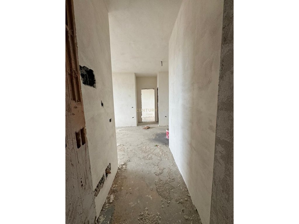 Shitet Apartament 1+1 – Vlora Marine!