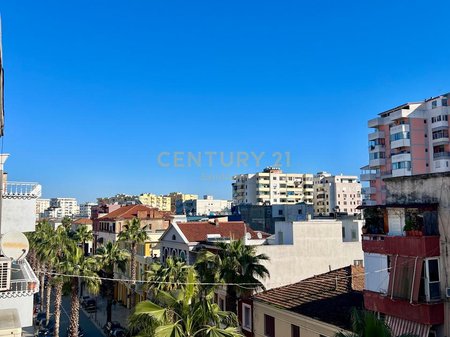 APARTAMENT 2+1+2 PER SHITJE NE BULEVARDIN KRYESOR!