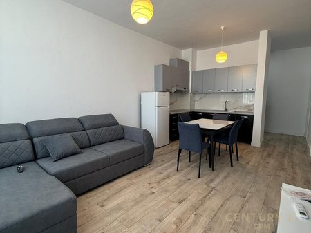 Apartament 1+1 Me Qira në Yzberish, Tiranë