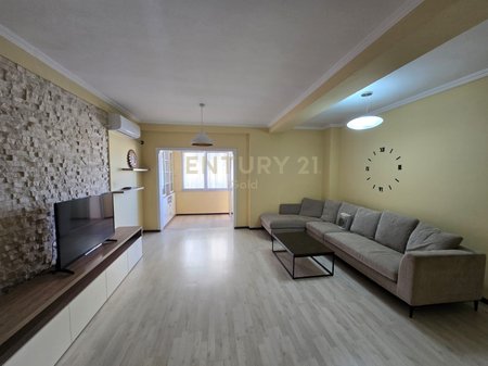 APARTAMENT 2+1+2 PER SHITJE TE BIG MARKET (KODRA E DIELLIT)!