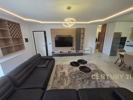 JEPET ME QIRA APARTAMENT 2+1+POST PARKIMI TE LIQENI FARKES!