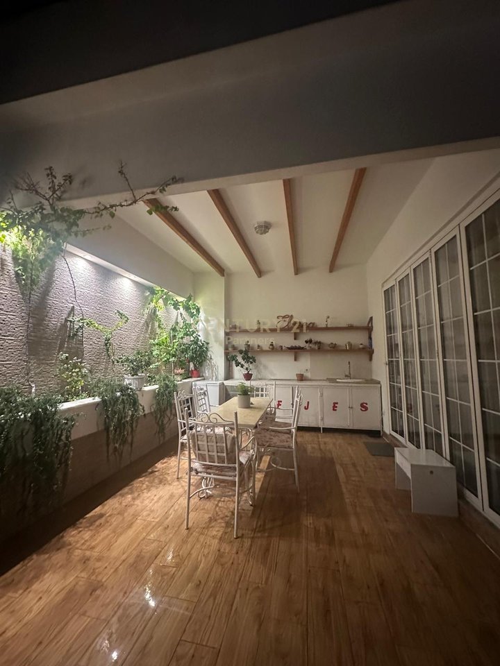 SUPER APARTMENT 2+1+2 TOILETS + LAUNDRY + VERANDA IN FRONT OF ITALY HOUSE