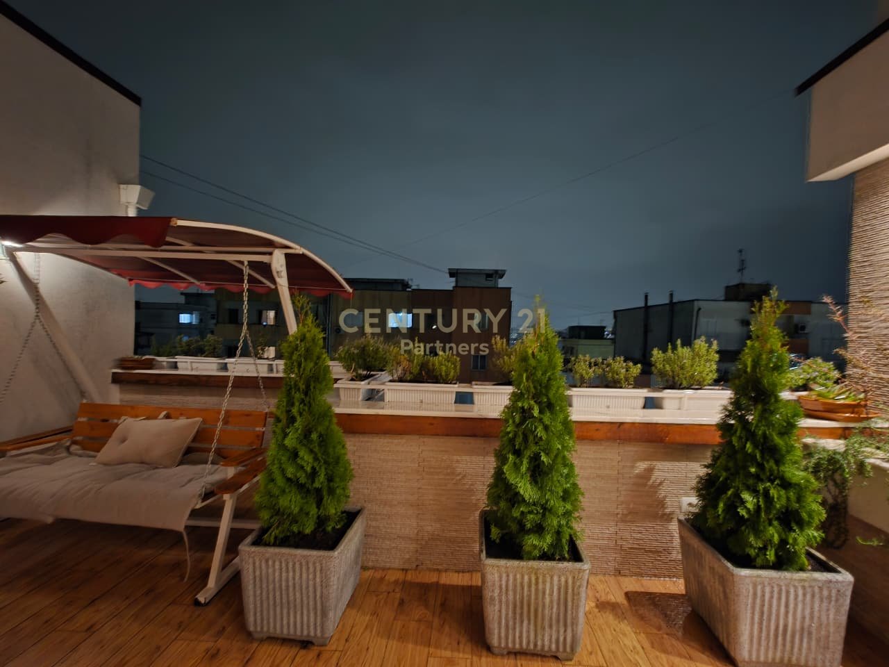 SUPER APARTMENT 2+1+2 TOILETS + LAUNDRY + VERANDA IN FRONT OF ITALY HOUSE