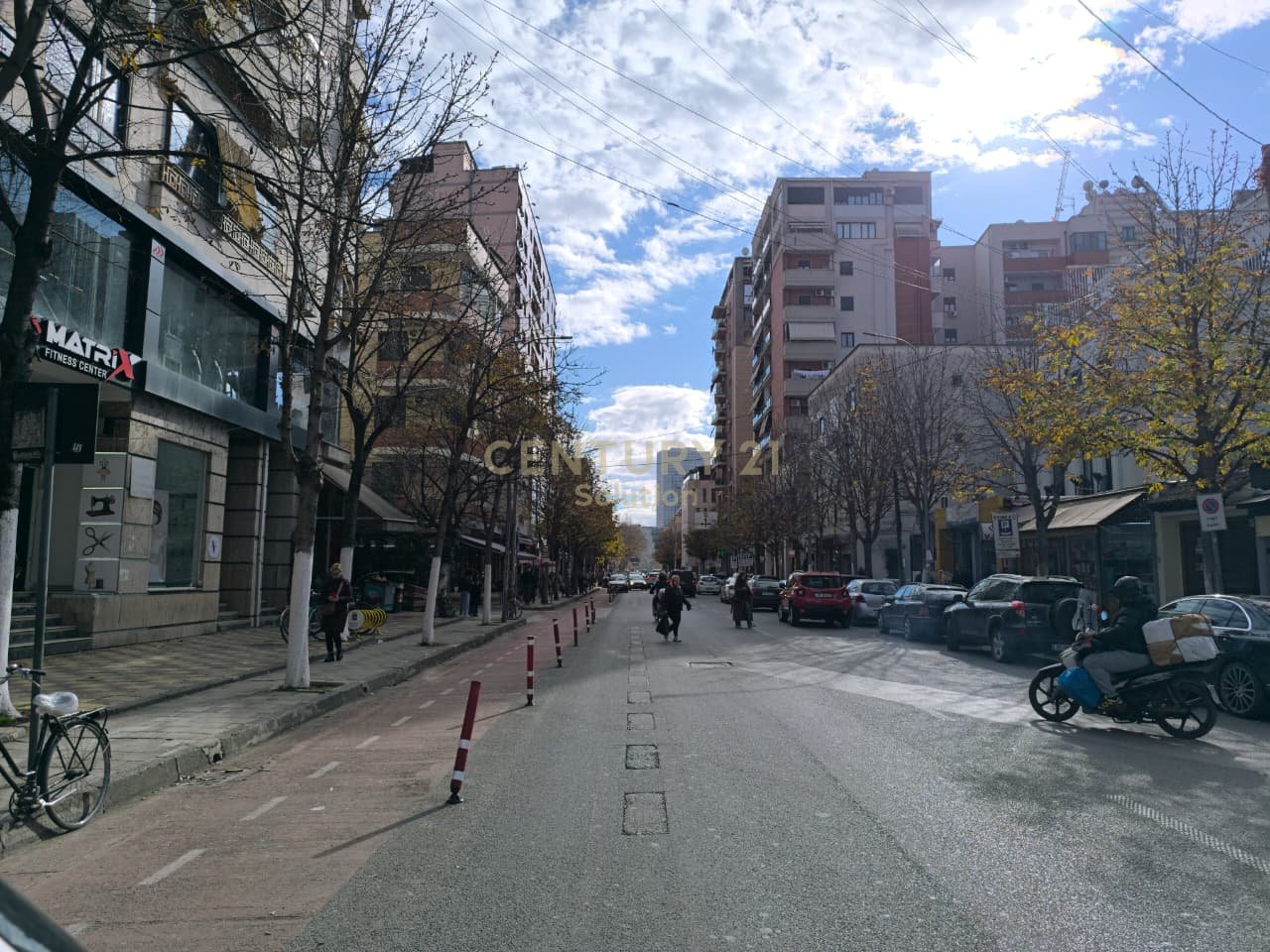 COMMERCIAL SPACE FOR SALE NEAR BARRICADES ROAD!