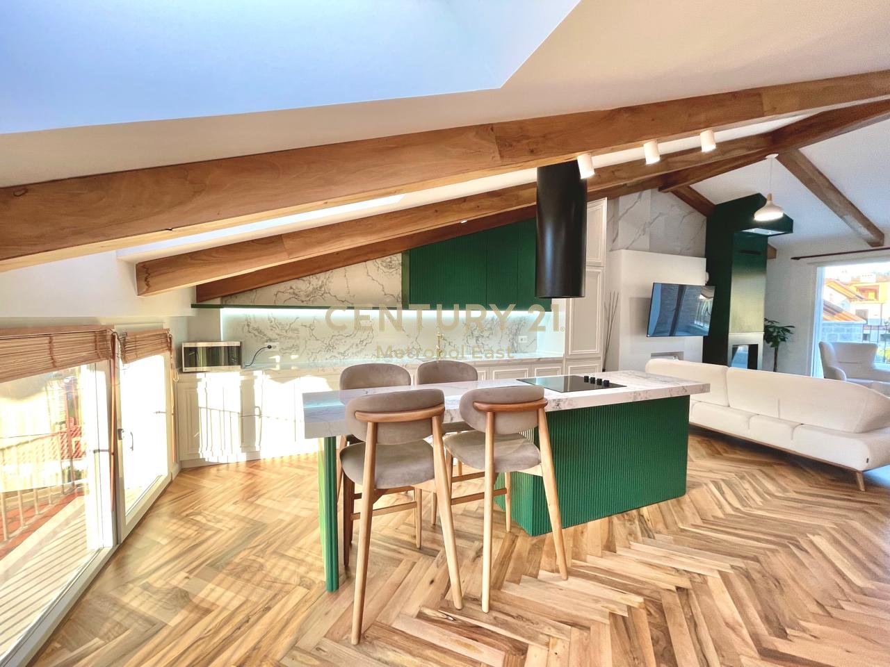 Penthouse 3+1+3 Per Qira ne "Secret Garden Residence"