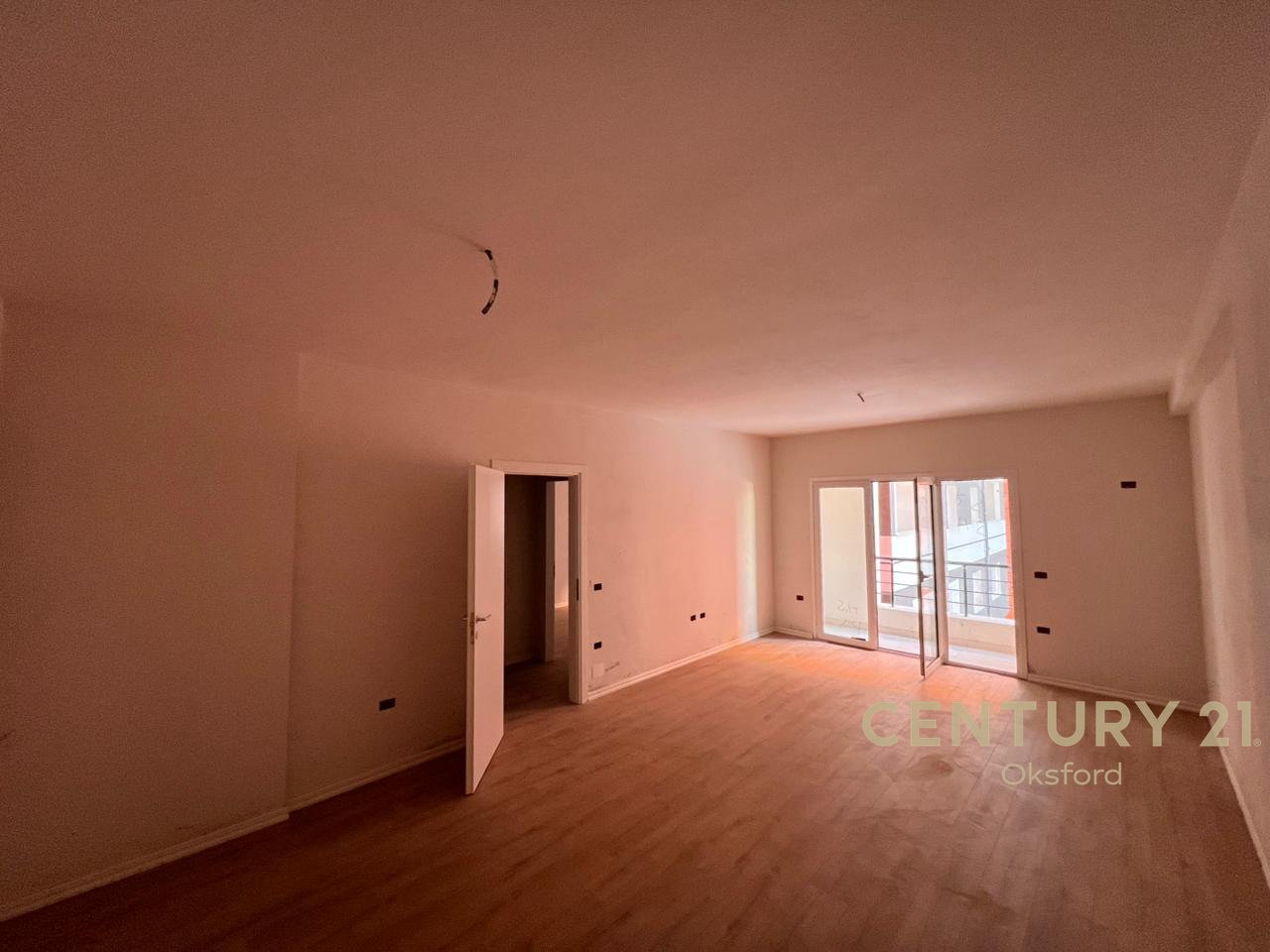 APARTAMENT 1+1 PER SHITJE NE YZBERISHT