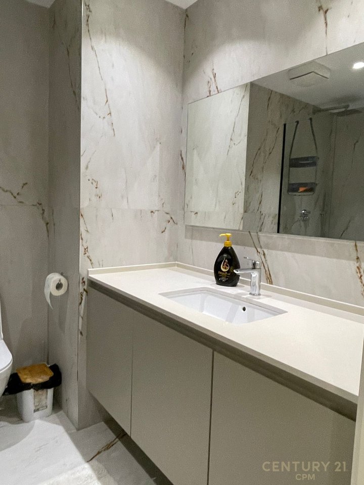 Apartment for rent on Zogu 1 Boulevard!