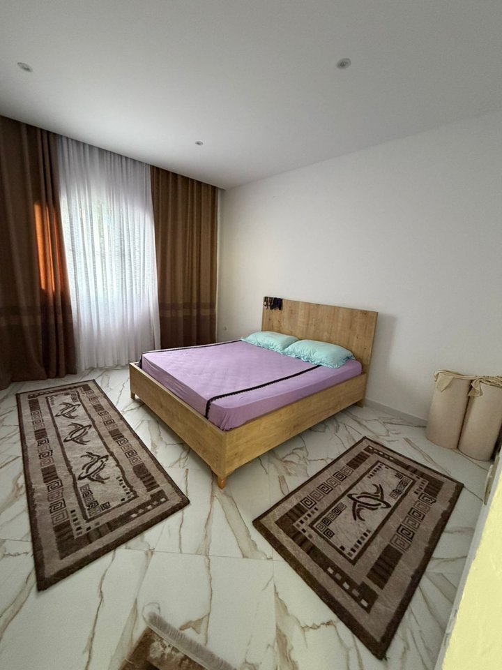 Vilë 6+2 Me Qira në Allias, Tiranë - 3500€ | 220 m²