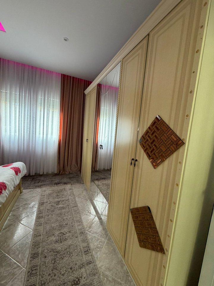 Vilë 6+2 Me Qira në Allias, Tiranë - 3500€ | 220 m²