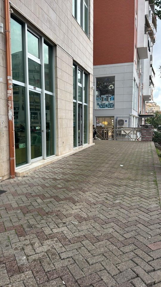 Commercial Space For Sale in Ali Demi, Tirana - €450,000 | 76.68 m²