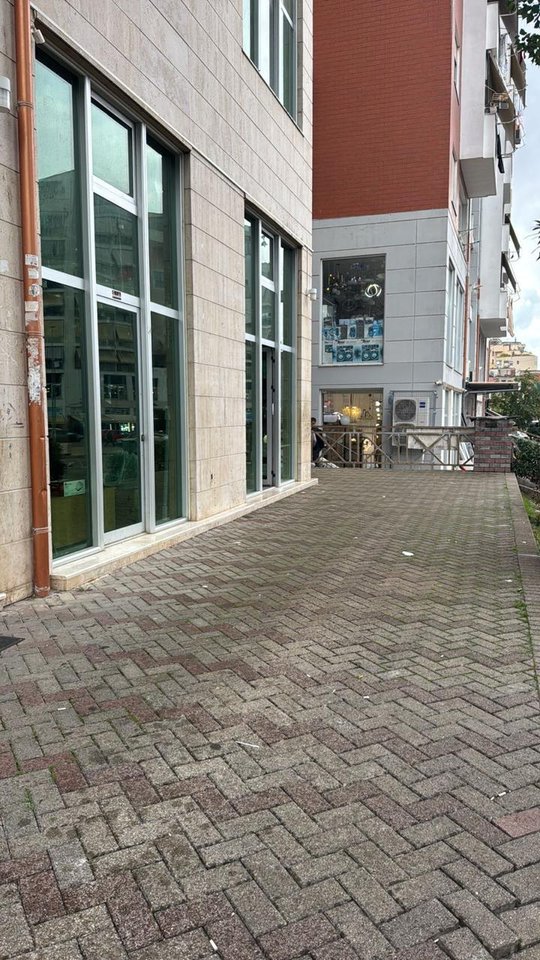Commercial Space For Sale in Ali Demi, Tirana - €450,000 | 76.68 m²