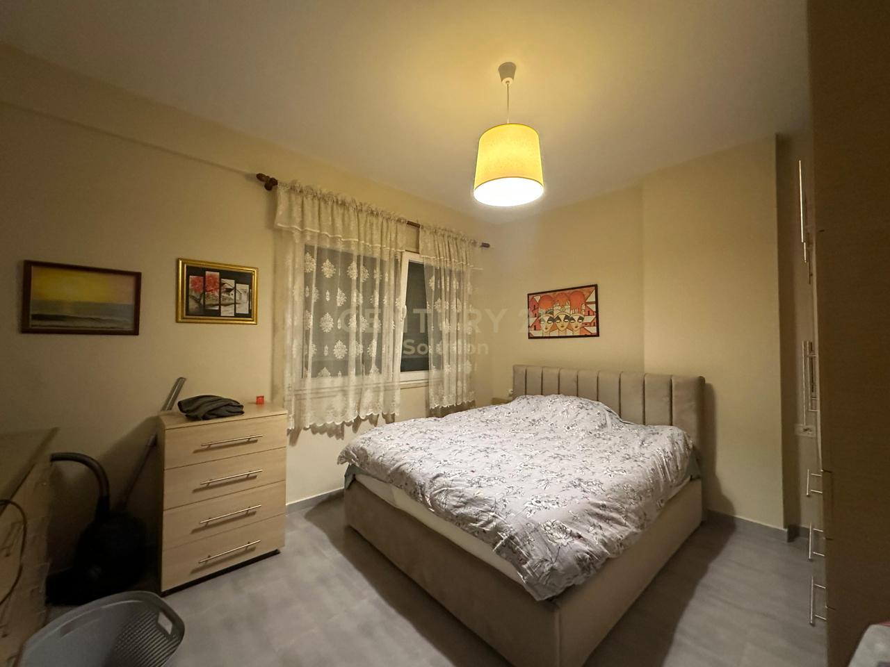 SHITET APARTAMENT 1+1 NE KOMUNE TE PARISIT !!!
