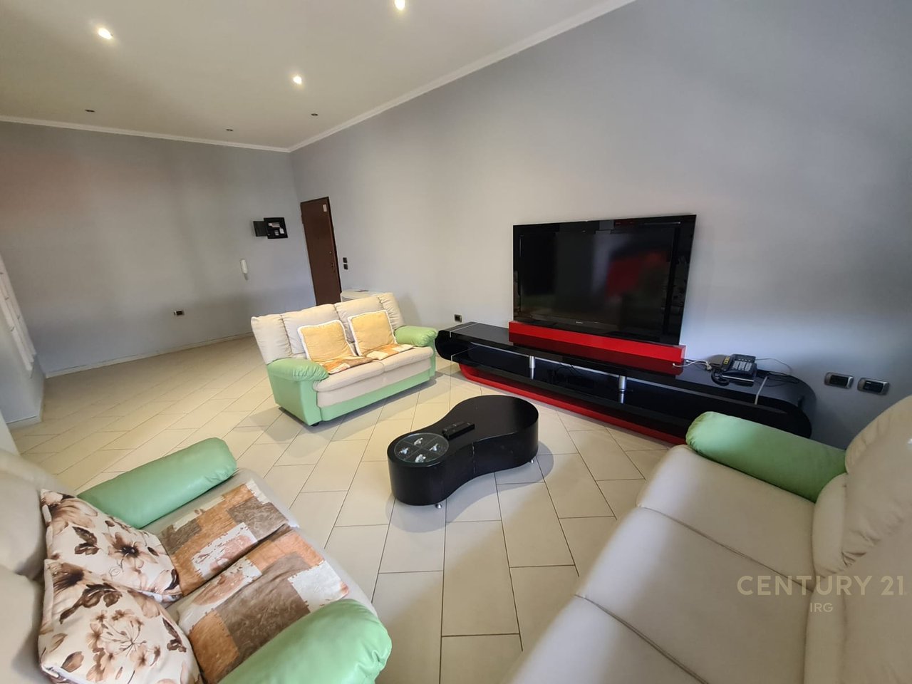 APARTAMENT 2+1TEK KOMPLEKSI HALILI!