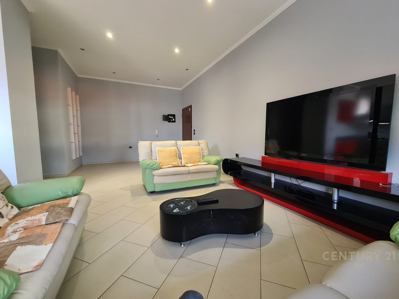 APARTAMENT 2+1TEK KOMPLEKSI HALILI!