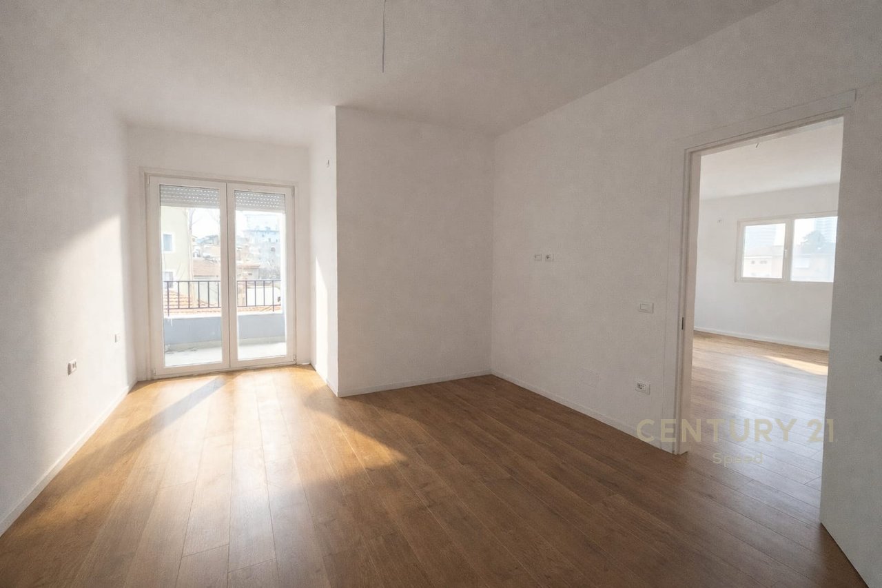 Nuovo Mercato – Ufficio ambiente 3+1 in affitto!!