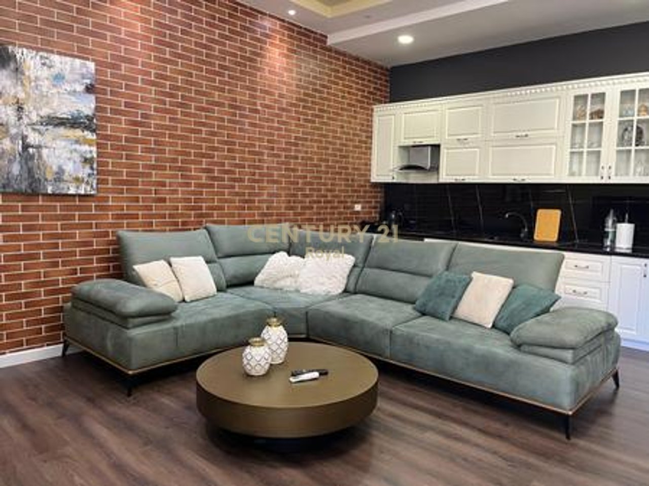 SHITET APARTAMENT 1+ 1 NE FRESK, ME PAMJE TE LIRE NGA MALI I DAJTIT