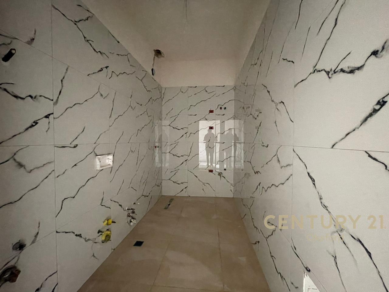 APPARTAMENTO 2+1+2+posto auto, VICINO ALLE EX AREE DELL'AVIAZIONE IN VENDITA