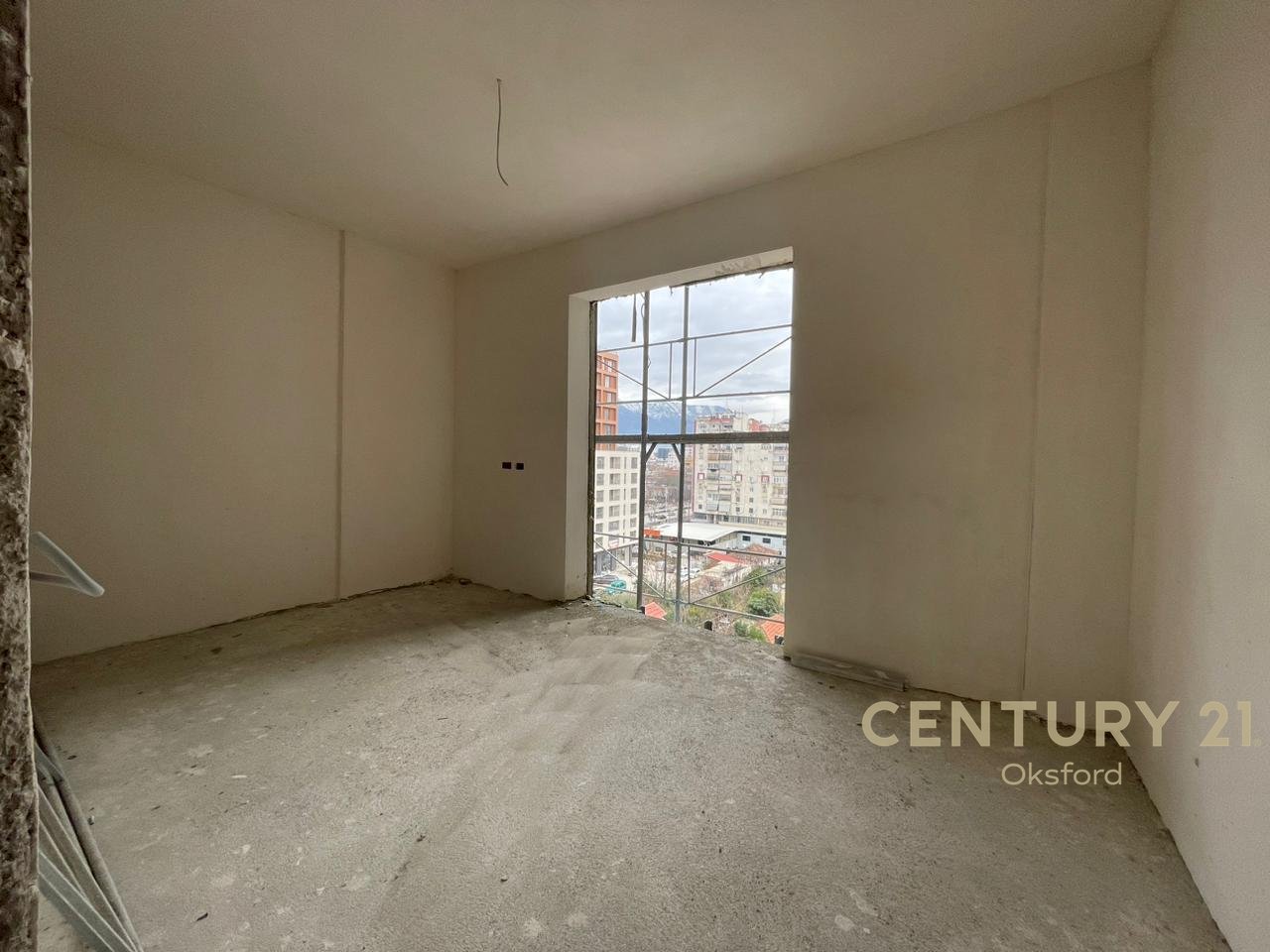 APPARTAMENTO 2+1+2+posto auto, VICINO ALLE EX AREE DELL'AVIAZIONE IN VENDITA