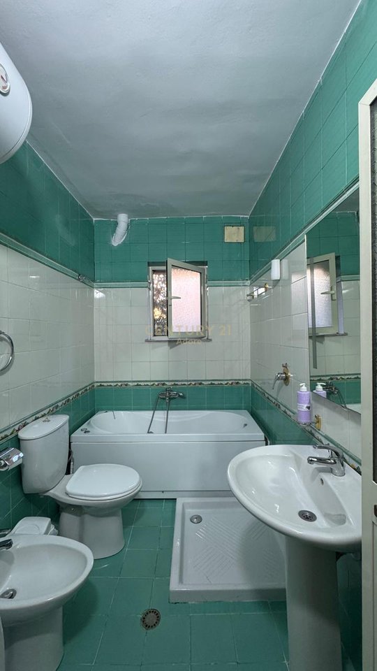 2+1 apartment with yard and parking space for rent – Fortuzi Street!