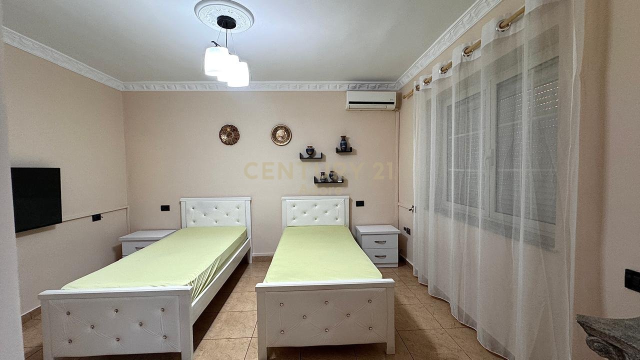 2+1 apartment with yard and parking space for rent – Fortuzi Street!