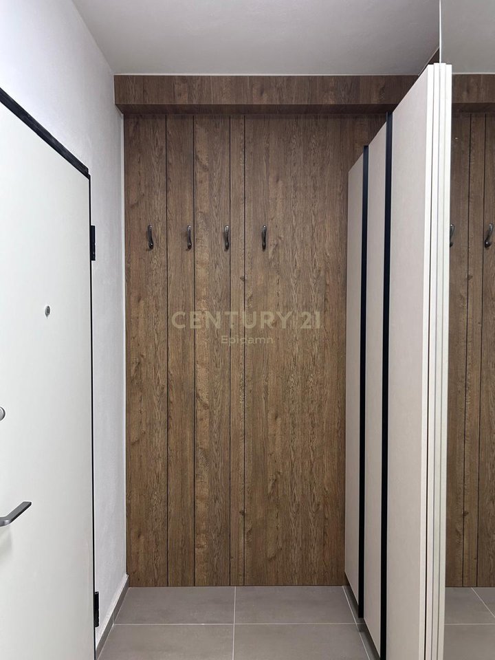 APARTAMENT 3+1+2 PER QIRA TE UKD ,DURRES!