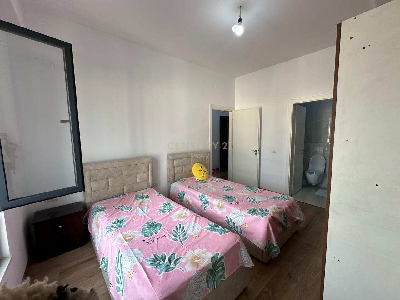 Apartament per qira 2+1+2 Perballe UET , Porcelan