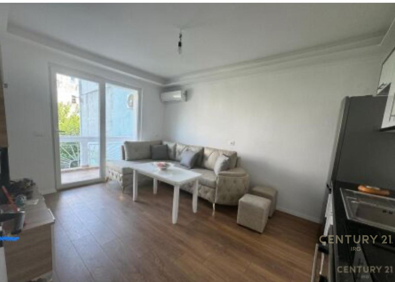 Qira, Apartament 2+1, Rruga Adim Vokshi