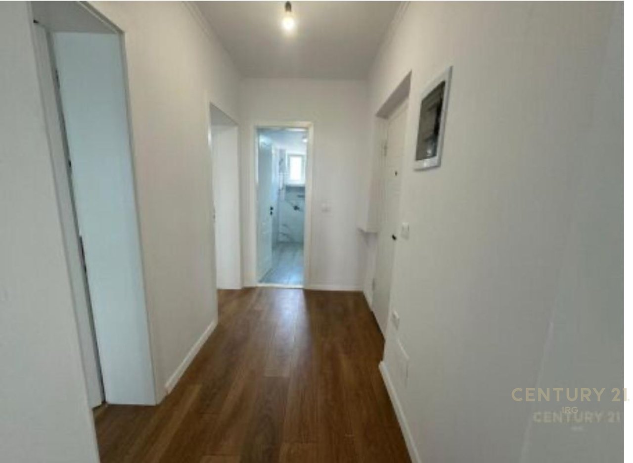 Qira, Apartament 2+1, Rruga Adim Vokshi