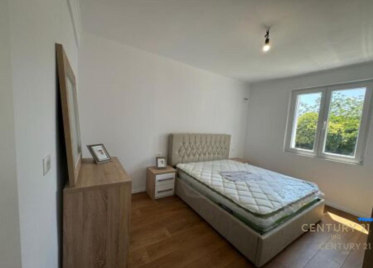 Qira, Apartament 2+1, Rruga Adim Vokshi
