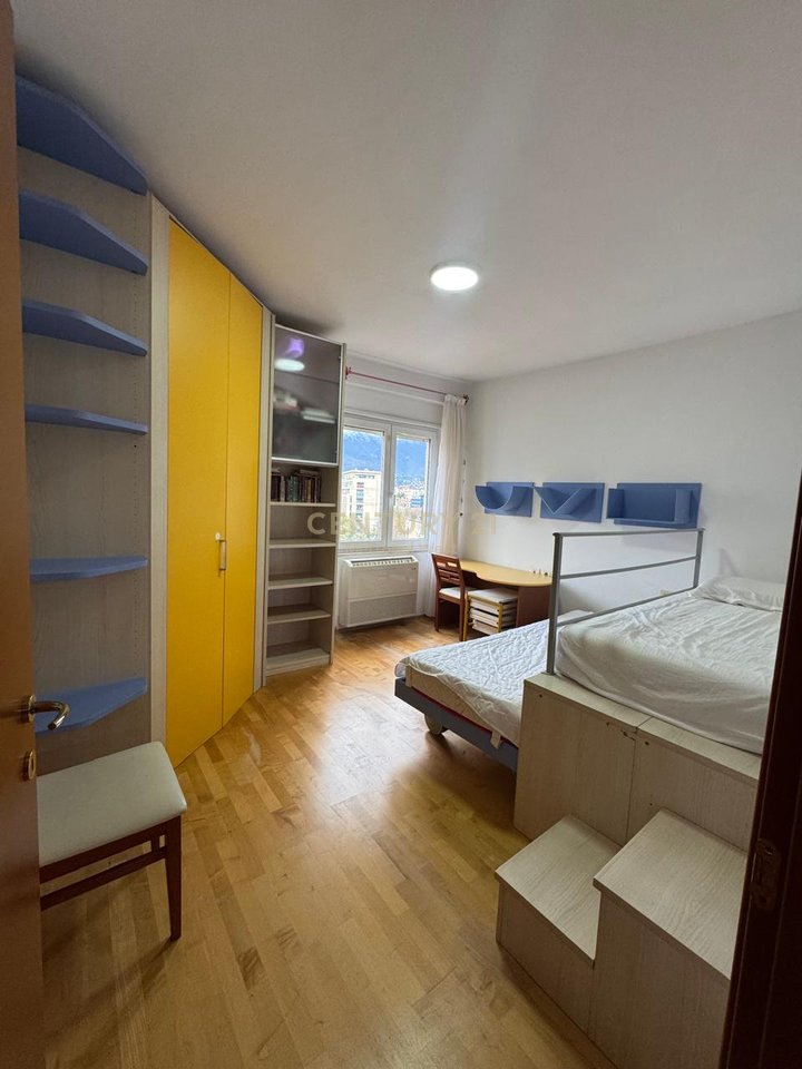 Appartamento 2+1 in affitto vicino ad Atsh, vicino a Pazarit te Ri