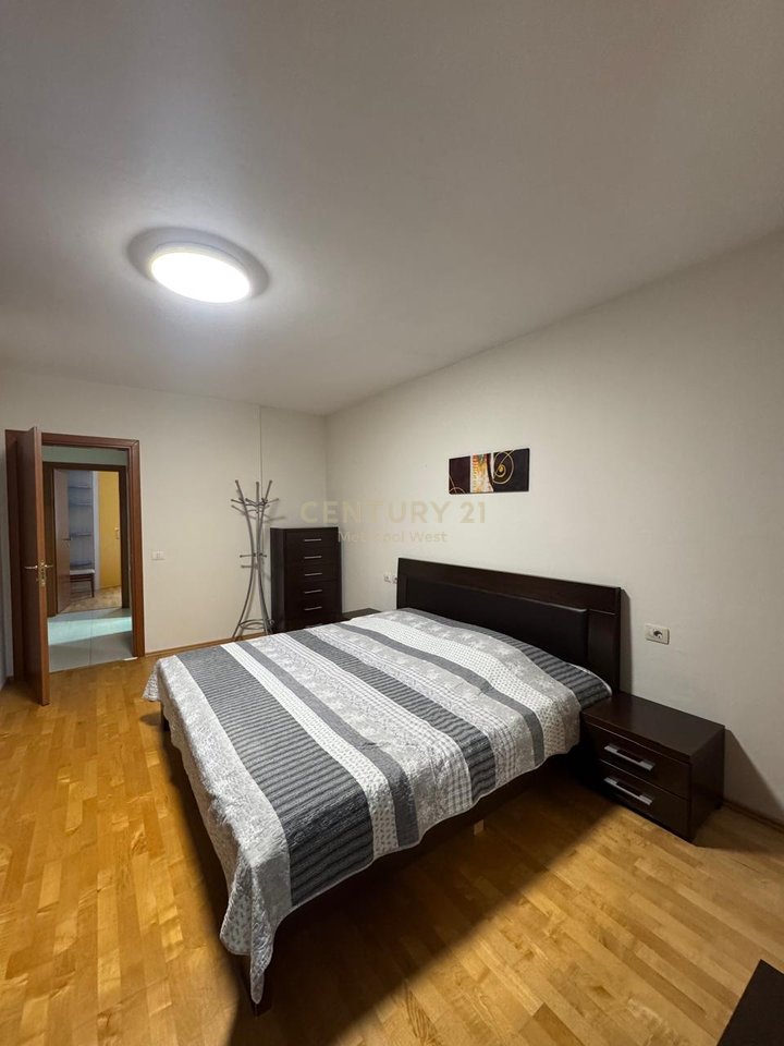 Appartamento 2+1 in affitto vicino ad Atsh, vicino a Pazarit te Ri