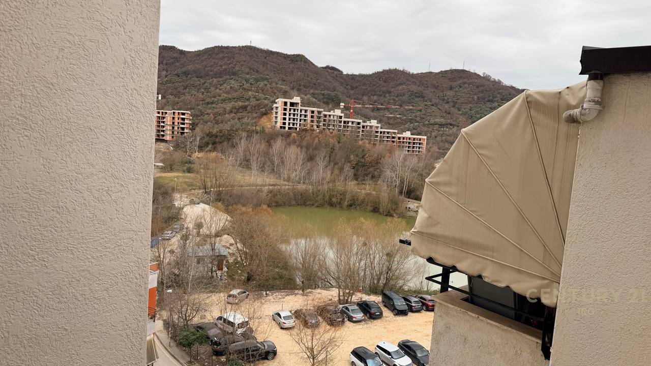 FOR RENT 2+1+2 APARTMENT NEAR THE DRY LAKE!