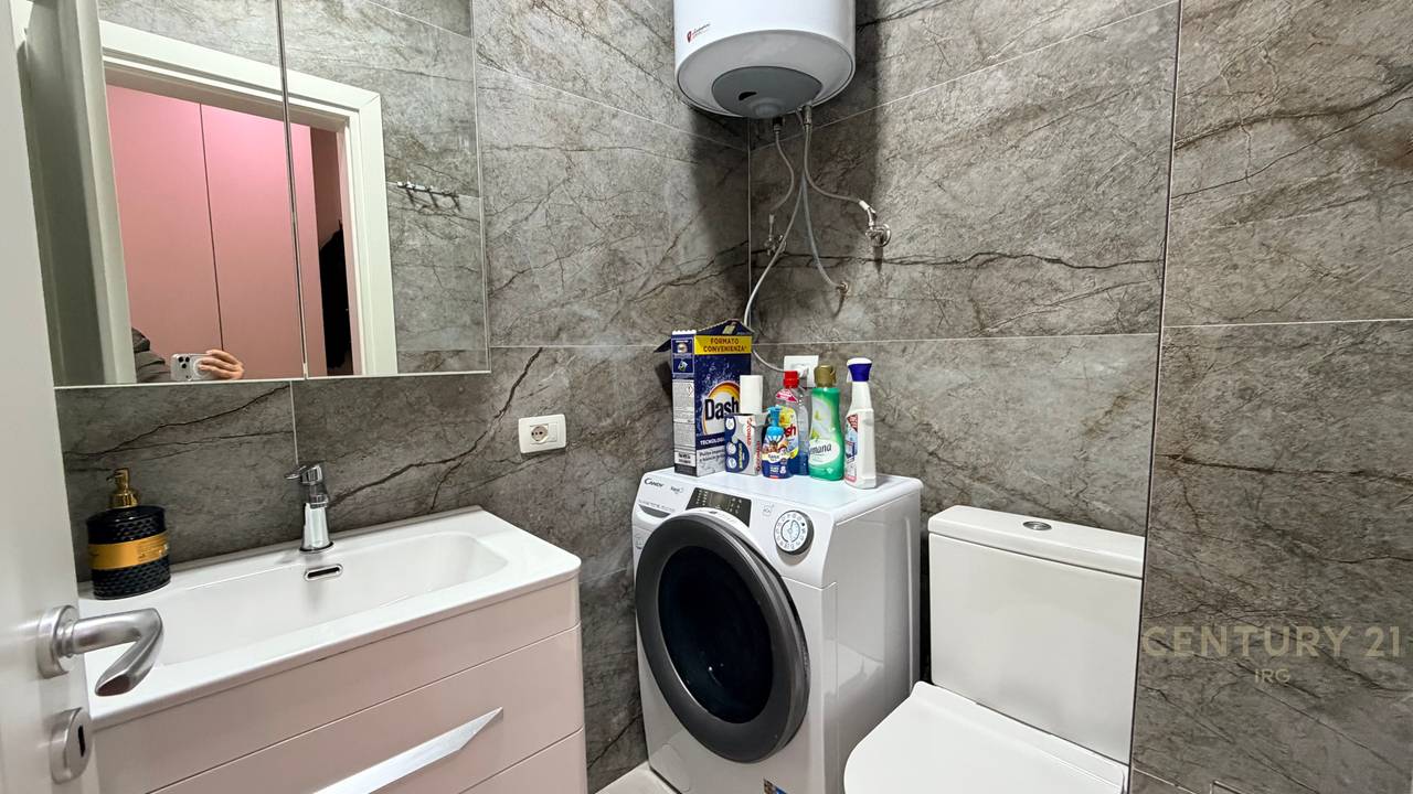 FOR RENT 2+1+2 APARTMENT NEAR THE DRY LAKE!