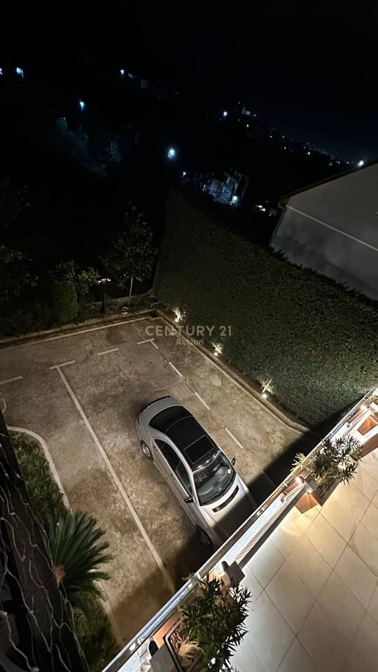 Rezidencë Banimi me Qira!