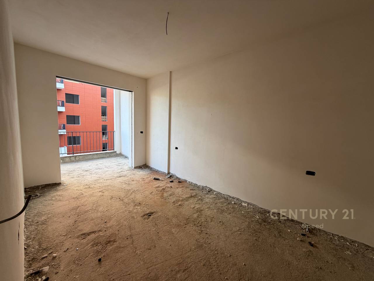 1+1 Apartment in Paskuqan, near the New Boulevard!