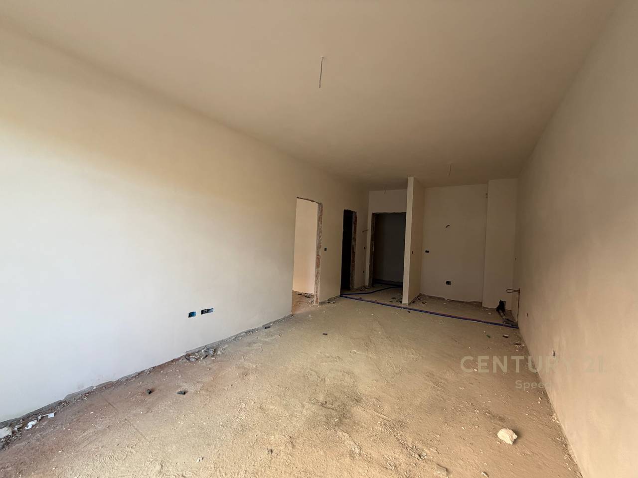 1+1 Apartment in Paskuqan, near the New Boulevard!