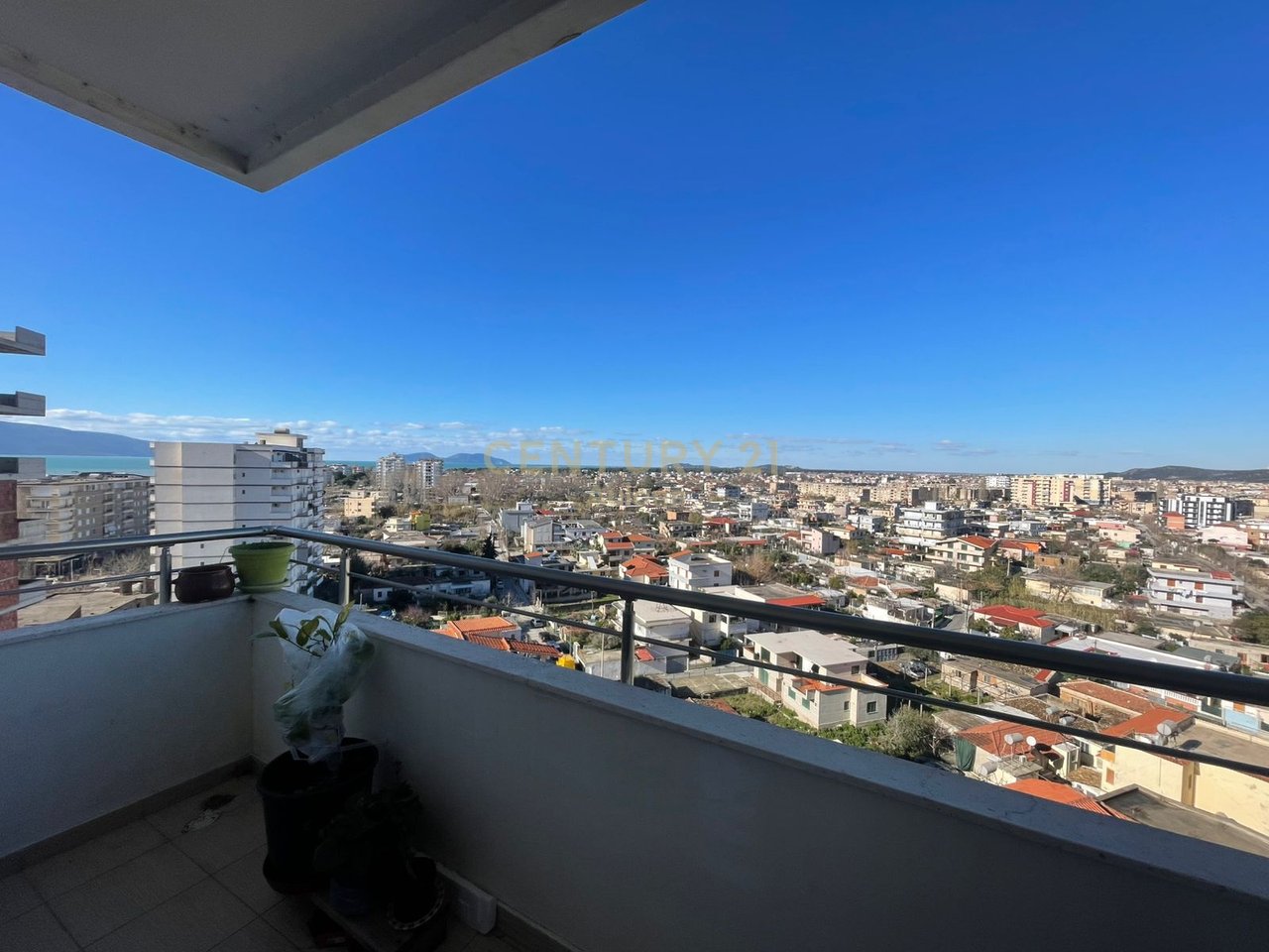 Apartment 2+1 For Rent NEAR THE PORT